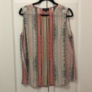 Tahari Arthur S Levine sleeveless shirt